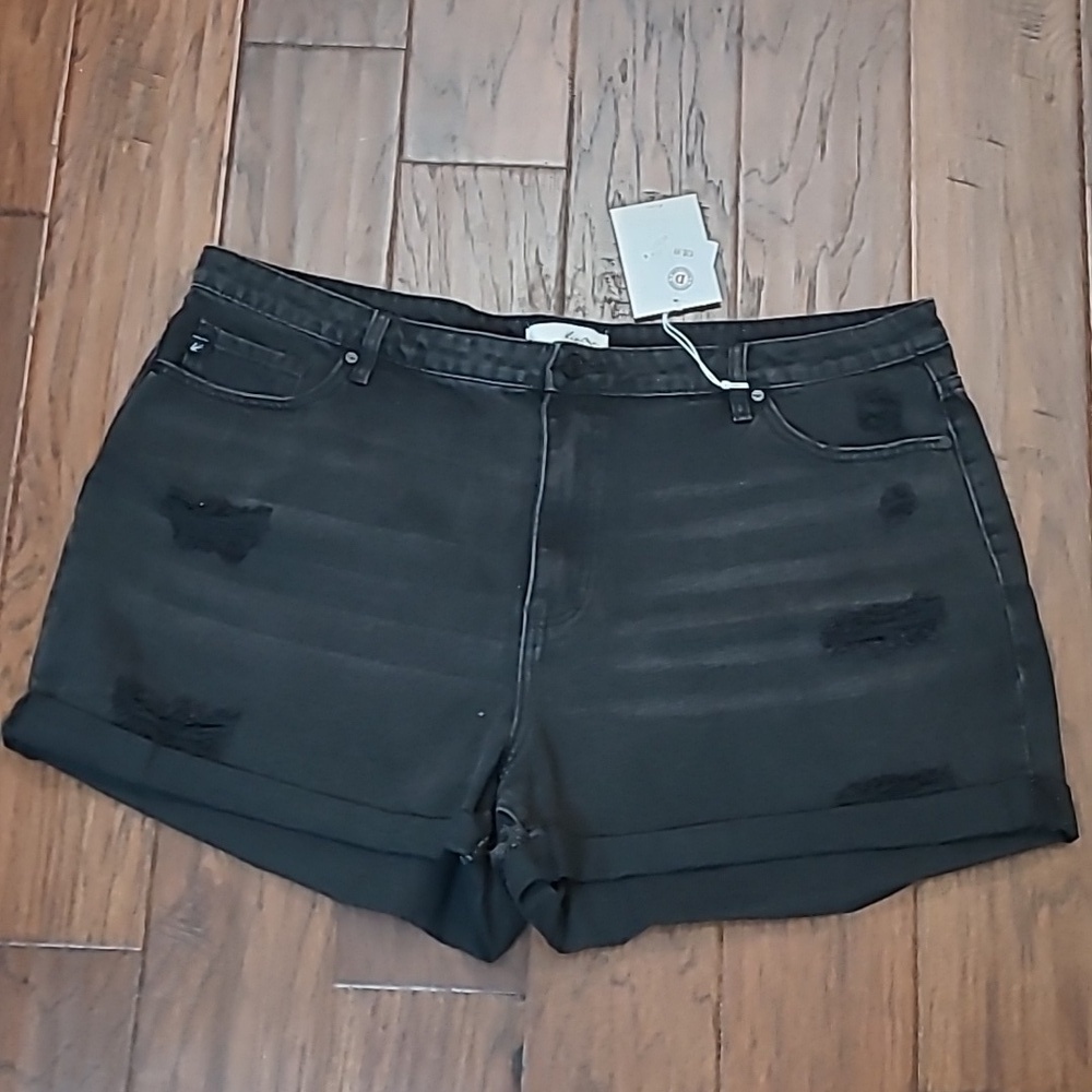 NWT KanCan Black Distressed Jean Shorts size 3XL